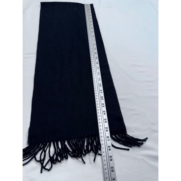 V. Fraas Soft Cashmink Fringe Scarf Black 100% Acrylic Made In Germany 11" x 58" - Picture 6 of 6